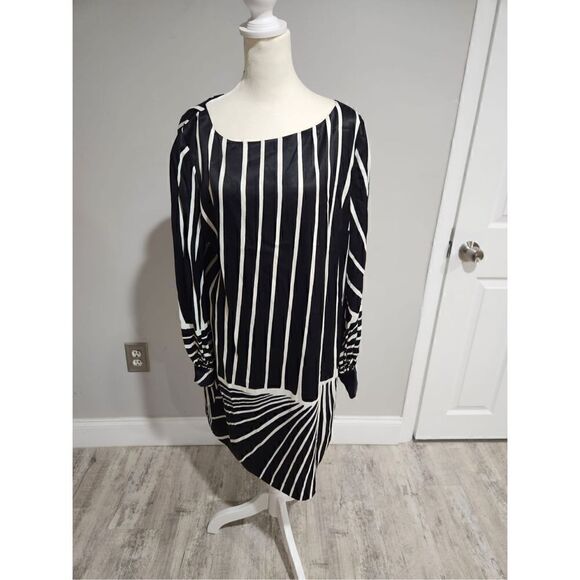 TRINA TURK Decor Black and White Mini Dress Size 12 NWT - Picture 4 of 6
